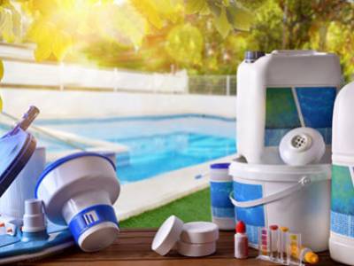 Les différents traitements pour l'eau de votre piscine